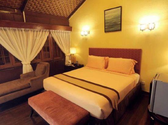 Deluxe Chalet (Twin/King)